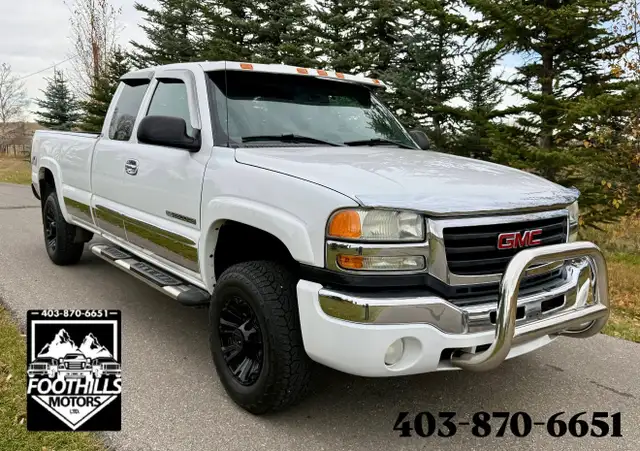 2004 GMC Sierra 2500 6L GAS SLE 4x4  165KM, VERY CLEAN