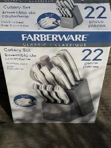 Farberware Classic 22-Piece Cutlery Set — Brand New in Box