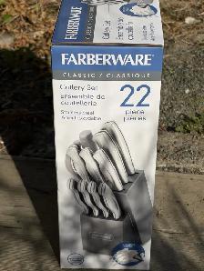Farberware Classic 22-Piece Cutlery Set — Brand New in Box - Photo 5