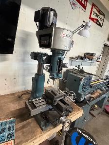 Busy Bee bench top milling machine