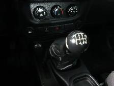 2015 Jeep Wrangler Sport 4WD 2dr Sport - Photo 14