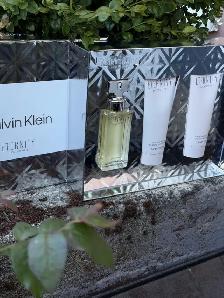 Calvin Klein Eternity for Women Gift Set — Brand New - Photo 8