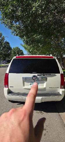 2010 Cadillac Escalade - Photo 7