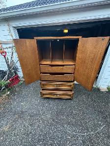 Free delivery used Vintage Armoire with Carved Floral Details - Photo 8