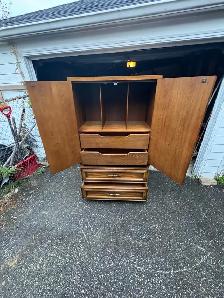 Free delivery used Vintage Armoire with Carved Floral Details - Photo 10