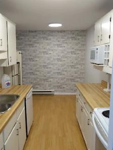 ROOM FOR RENT - Photo 4