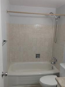 ROOM FOR RENT - Photo 6