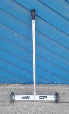24'Surepick 73223 Magnetic Broom (32582640) - Photo 2