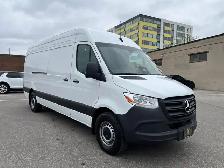 2025 Mercedes-Benz Sprinter 2500 High Roof Cargo Van - 51,569 km - Photo 2