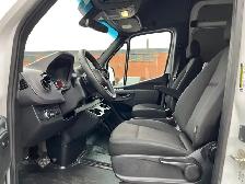 2025 Mercedes-Benz Sprinter 2500 High Roof Cargo Van - 51,569 km - Photo 10