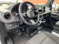 2025 Mercedes-Benz Sprinter 2500 High Roof Cargo Van - 51,569 km - Photo 12