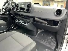 2025 Mercedes-Benz Sprinter 2500 High Roof Cargo Van - 51,569 km - Photo 13