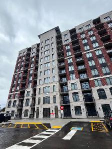 Brand new 1 bedroom   den condo for rent/lease - Stouffville