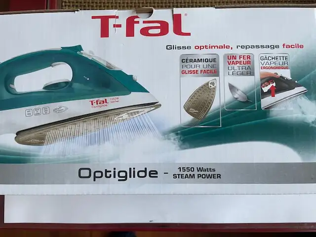 STEAM POWER IRON- BRAND NEW