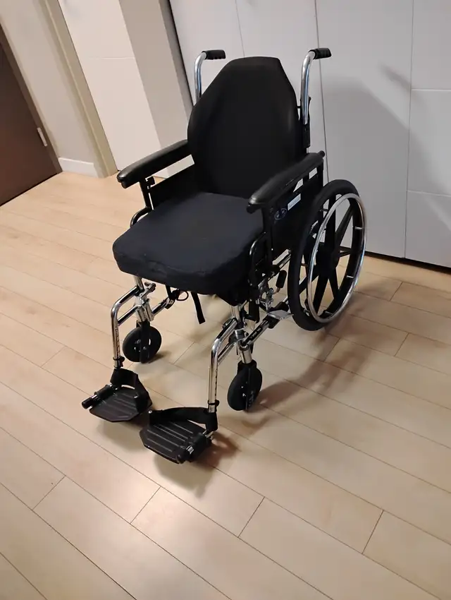 Wheel Chair For Sale