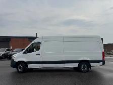 2024 Mercedes-Benz Sprinter 2500 High Roof Cargo Van - 74,568 km - Photo 3