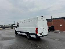 2024 Mercedes-Benz Sprinter 2500 High Roof Cargo Van - 74,568 km - Photo 7