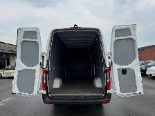 2024 Mercedes-Benz Sprinter 2500 High Roof Cargo Van - 74,568 km - Photo 10