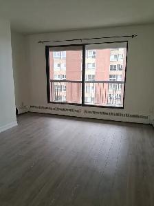 $1,250 1-Bedroom: ALL Utilities Included - Near LRT - Photo 3