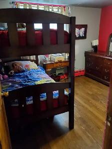 597 Fundy Dr - 3BR Single Family Home, West, Yard, Driveway - Photo 6