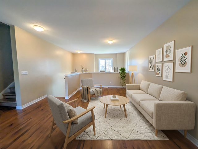 22 Carleton St N, Thorold - All Inclusive 3 Bedroom Main Unit