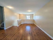 22 Carleton St N, Thorold - All Inclusive 3 Bedroom Main Unit - Photo 2