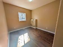 22 Carleton St N, Thorold - All Inclusive 3 Bedroom Main Unit - Photo 9