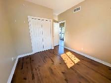 22 Carleton St N, Thorold - All Inclusive 3 Bedroom Main Unit - Photo 10