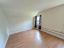 42 Leeper St, St. Catharines - All Inclusive Bachelor Unit - Photo 6