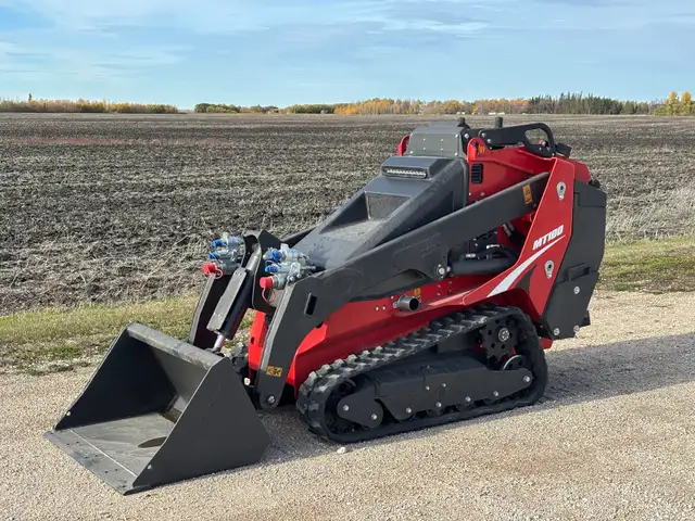 WALKBEHIND / STAND ON SKIDSTEER FOR RENT