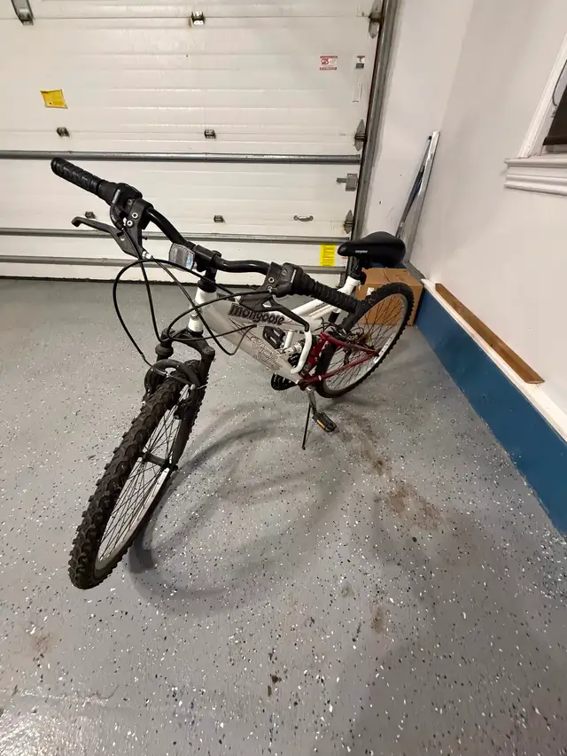 Outdoor Mongoose Bike with Shimano Full-Suspension