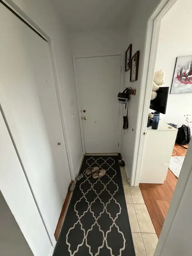 Appartement de 2 chambres fermées, 1 salle de bain