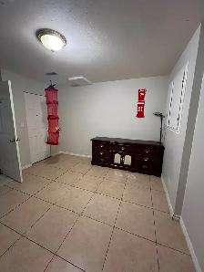 Large 2 Bedroom 1 Bathroom Basement For Rent Near Highstreet - Photo 10