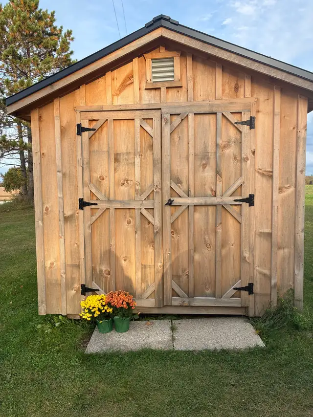 Wooden Shed/Farm Stand