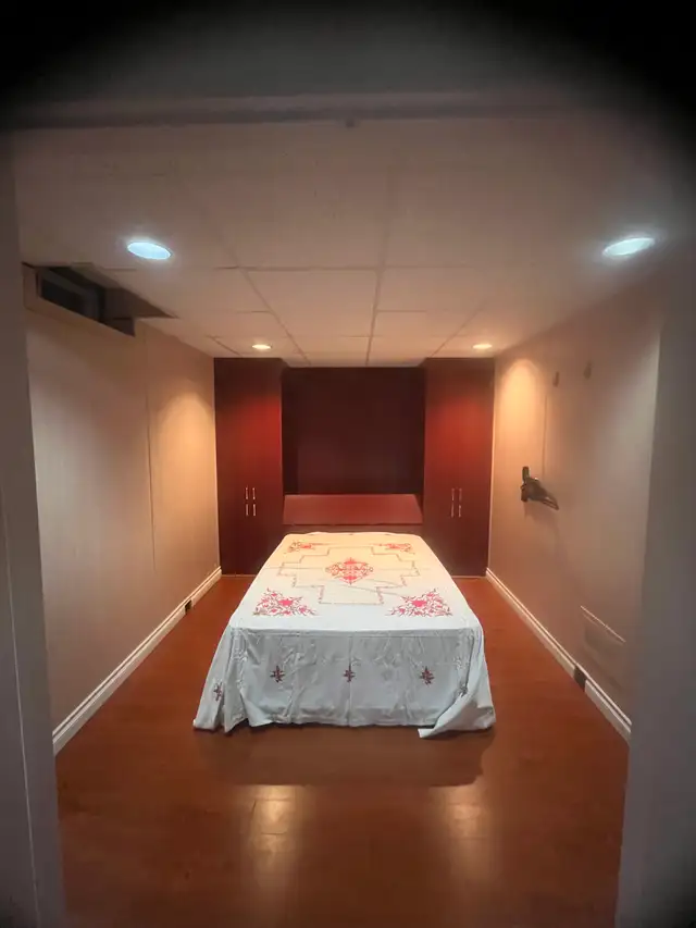 Spacious 2-Bedroom Basement Apartment in Heartland, Mississauga