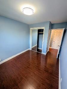 Main floor @ Poplar Road with 3 Bedroom and 2 Washroom available - Photo 5