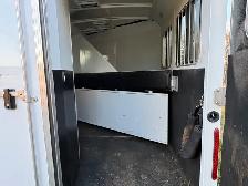 2-horse Bison Living Quarters Horse Trailer! - Photo 3