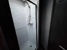 2-horse Bison Living Quarters Horse Trailer! - Photo 8