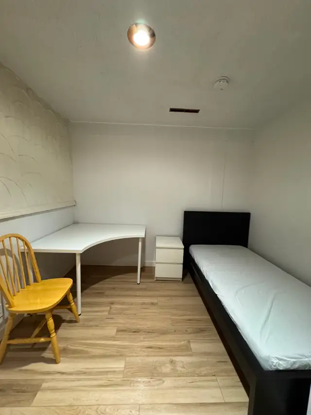 Close to U of C Basement  bedroom for rent in Banff Trail NW.