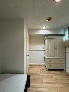 Close to U of C Basement  bedroom for rent in Banff Trail NW. - Photo 4