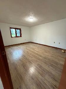new renovation Bungalow house for rent in Caledon - Photo 3