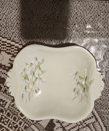 Royal Albert - Laurentian Snowdrop