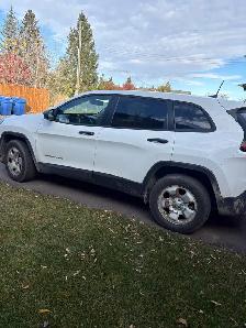 Jeep Cherokee - Photo 2