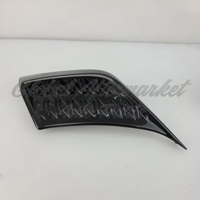 Lexus Es350 2019-2025 Grille Insert Front Right Bright Black