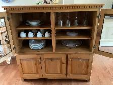 Beau meuble en bois fabriqué au Québec
