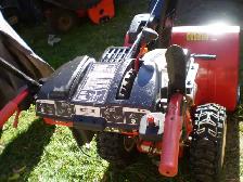 Troy built 428cc 30inch  gas Snowblower  3 stage - Photo 7
