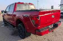 2025 Ford F-150 XLT 302A LOW KMS LOCAL TRADE BLACK PACK - Photo 3