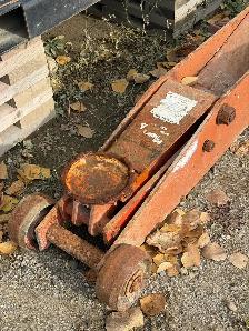 10 ton floor jack - Photo 2