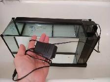 Solid AQUARIUM with the built-in LED light - Photo 9