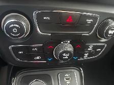 2019 Jeep Compass LIMITED, 4WD, Leather, Panoramic Sunroof, Allo - Photo 20
